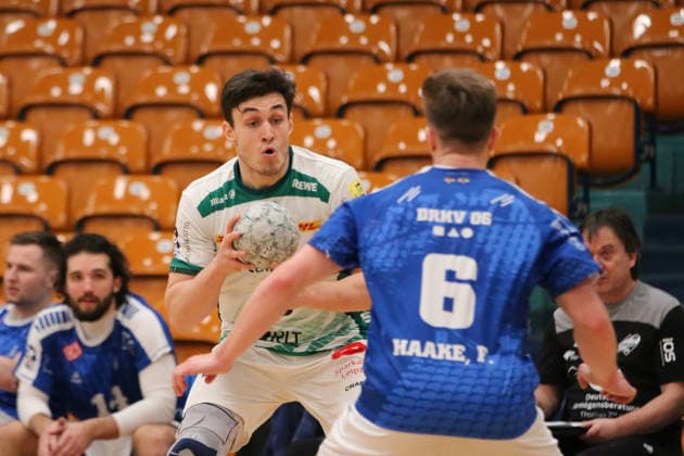 29 01 2026 Handball Men 2025 2026 Test match Dessau Roßlauer HV 06 SC DHFK Leipzig Anhalt Arena Dessau Matej Klima Leipzig, 13, white goes into a duel with Fritz Leon Haake Dessau, 6, blue Dessau Roßlau Saxony Anhalt Germany