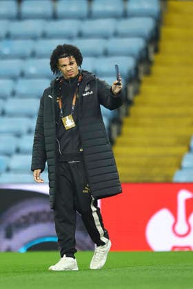 SOCCER - UEFA EL, Aston Villa vs RBS BIRMINGHAM,ENGLAND,29.JAN.26 - SOCCER - UEFA Europa League, Aston Villa FC vs Red Bull Salzburg. Image shows Enrique Marlon Aguilar (RBS).  GEPAxpictures xMichaelxZemanek