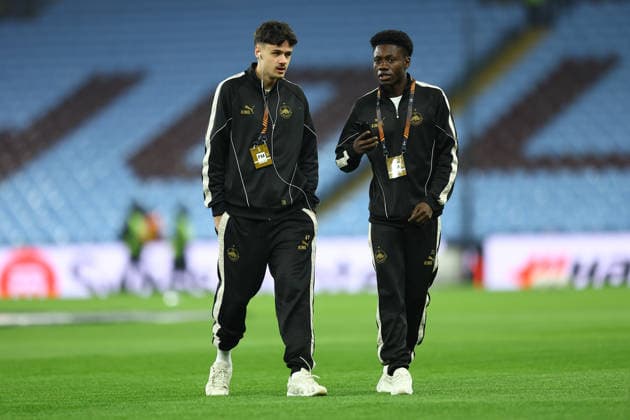 SOCCER - UEFA EL, Aston Villa vs RBS BIRMINGHAM,ENGLAND,29.JAN.26 - SOCCER - UEFA Europa League, Aston Villa FC vs Red Bull Salzburg. Image shows Kerim Alajbegovic and Edmund Baidoo (RBS).  GEPAxpictures xMichaelxZemanek