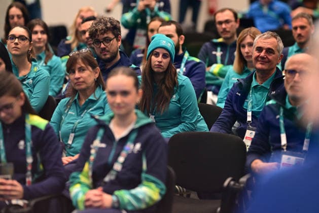 (260129) -- MILAN, Jan. 29, 2026 -- Milano Cortina 2026 volunteers attend a meeting with IOC President Kirsty Coventry in Milan, Italy, Jan. 29, 2026. (Photo by Pool Photo via Reuters) (SP)ITALY-MILAN-MILANO CORTINA 2026 OLYMPICS-MEETING-VOLUNTEERS DanielexMascolo 