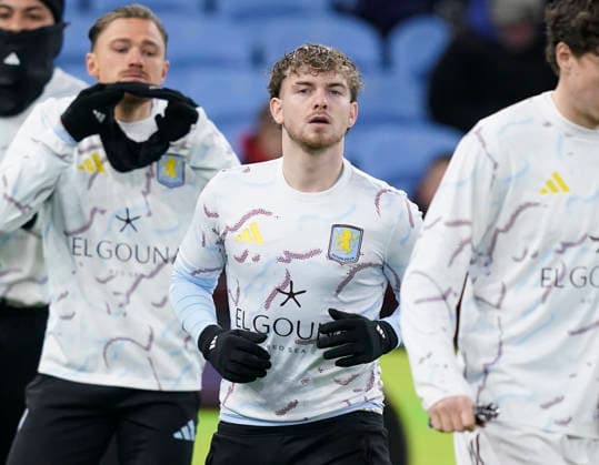 Birmingham, England, 29th January 2026. Harvey Elliott of Aston Villa warm up before the Aston Villa vs FC Salzburg UEFA Europa League match at Villa Park, Birmingham. Picture credit should read: Andrew Yates Sportimage EDITORIAL USE ONLY. No use with unauthorised audio, video, data, fixture lists, club league logos or live services. Online in-match use limited to 120 images, no video emulation. No use in betting, games or single club league player publications. SPI_010_AY_Villa_Salzburg SPI-4490-0010