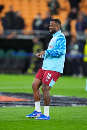 Fußball, EuroLeague, Real Betis Sevilla - Feyenoord Rotterdam #5 January 29, 2026, Sevilla, Sevilla, Spain: Cyle Larin of Feyenoord warms up during the UEFA Europa League 2025 26 League Phase MD8 match between Real Betis Balompie and Feyenoord at La Cartuja stadium on January 29, 2026 in Seville, Spain. Sevilla Spain - ZUMAa181 20260129_zaa_a181_018 Copyright: xJoaquinxCorcherox