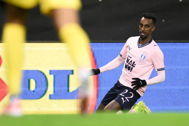 260129 Taha Ali of Malmö FF celebrates after 0 1 during the UEFA Europa League football match between KRC Genk and Malmö FF on January 29, 2026 in Genk Photo Simon Hastegard BILDBYRAN kod SH SH0684 fotboll football soccer fotball uefa europa league europa league krc genk malmö ff bbeng jubel  Copyright: SIMONxHASTEGARD BB260129SH029