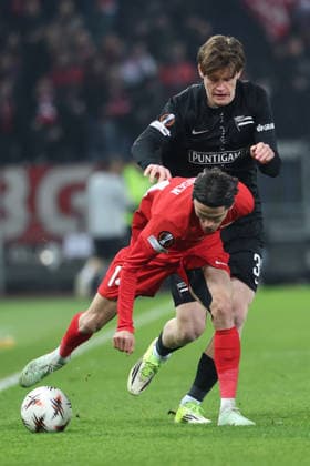 SOCCER - UEFA EL, Sturm vs Brann GRAZ,AUSTRIA,29.JAN.26 - SOCCER - UEFA Europa League, SK Sturm Graz vs SK Brann Bergen. Image shows Ulrik Mathisen (Brann) and Luca Weinhandl (Sturm).  GEPAxpictures xChrisxBauer