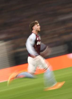 Harvey Elliott of Aston Villa Aston Villa v Red Bull Salzburg, UEFA Europa League, Group Stage, Football, Villa Park, Birmingham, UK - 29 Jan 2026Birmingham Villa Park United Kingdom EDITORIAL USE ONLY No use with unauthorised audio, video, data, fixture lists, club league logos or live services. Online in-match use limited to 120 images, no video emulation. No use in betting, games or single club league player publications. Copyright: xRyanxBrowne Shutterstockx 16445867ab