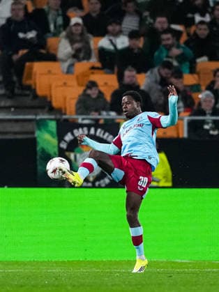 Fußball, EuroLeague, Real Betis Sevilla - Feyenoord Rotterdam #5 UEFA Europa League: Real Betis v Feyenoord Sevilla - Jordan Lotomba of Feyenoord during the eighth match of the UEFA Europa League 2025 2026. The match is set between Real Betis Balompie and Feyenoord at Estadio La Cartuja on 29 January 2026 in Sevilla, Spain. Copyright: xTomxBodex