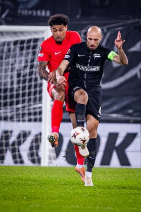 STURM GRAZ - BRANN BERGEN Jon Gorenc Stankovic of Sturm and Noah Holm of Brann during the league phase of UEFA Europa league football match between SK Sturm Graz and SK Brann Bergen. Graz, Austria, January 29, 2026. Photo by Branislav Racko Copyright: xx 080A9518