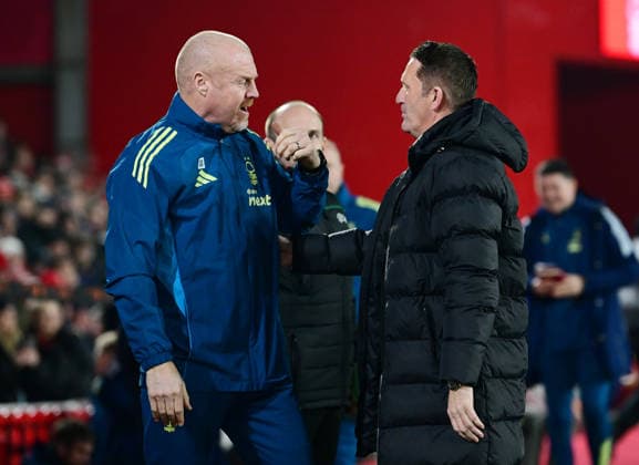 Nottingham, England, 29th January 2026. Sean Dyche manager of Nottingham Forest welcomes Robbie Keane manager of Ferencvaros during the Nottingham Forest vs Ferencvaros UEFA Europa League match at the City Ground, Nottingham. Picture credit should read: Harriet Massey Sportimage EDITORIAL USE ONLY. No use with unauthorised audio, video, data, fixture lists, club league logos or live services. Online in-match use limited to 120 images, no video emulation. No use in betting, games or single club league player publications. SPI_031_HM_Forest_Ferencvaros SPI-4491-0030