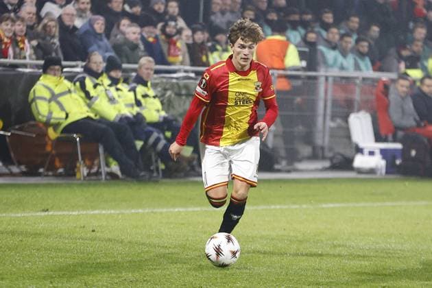 DEVENTER , 29-01-2026 , Stadium De Adelaarshorst , season 2025 2026 , UEFA Europa League League phase . match between Go Ahead Eagles and SC Braga, Picture shows GA Eagles player Oskar Sivertsen Go Ahead Eagles - Braga  x201171201x Copyright:
