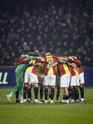 DEVENTER - Go Ahead Eagles players before the UEFA Europa League match between Go Ahead Eagles and Sporting Braga at De Adelaarshorst on January 29, 2026, in Deventer, Netherlands. VINCENT JANNINK ANP UEFA Europa League 2025-2026 xVIxANPxSportx xxANPxIVx 549046772 originalFilename: 549046772.jpg
