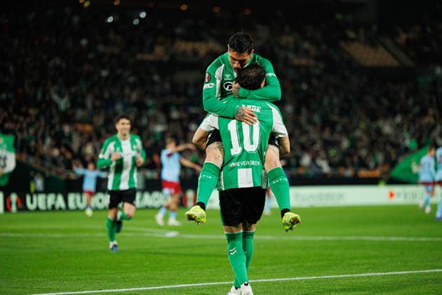 Fußball, EuroLeague, Real Betis Sevilla - Feyenoord Rotterdam #2 Chimy Avila and Ez Abde seen celebrating after goal during UEFA Europa League game between teams of Real Betis Balompie and Feyenoord Rotterdam (Maciej Rogowski Ball Raw Images) Sevilla Estadio La Cartuja Spain Copyright: xMaciejxRogowskix maciejrogowski_betis_feyenoord_2526-10