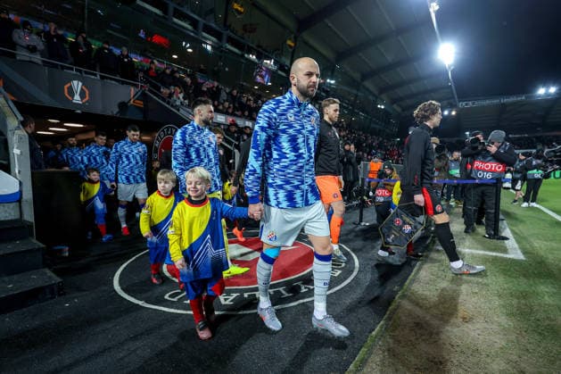 29 01 2026, Football, UEFA Europa League, Matchday 8, FC Midtjylland GNK Dinamo Zagreb, MCH Arena in Herning, Denmark Players running in before the match Josip Misic GNK Dinamo 27 Regulations prohibit any use of photographs as image sequences and or quasi video Denmark