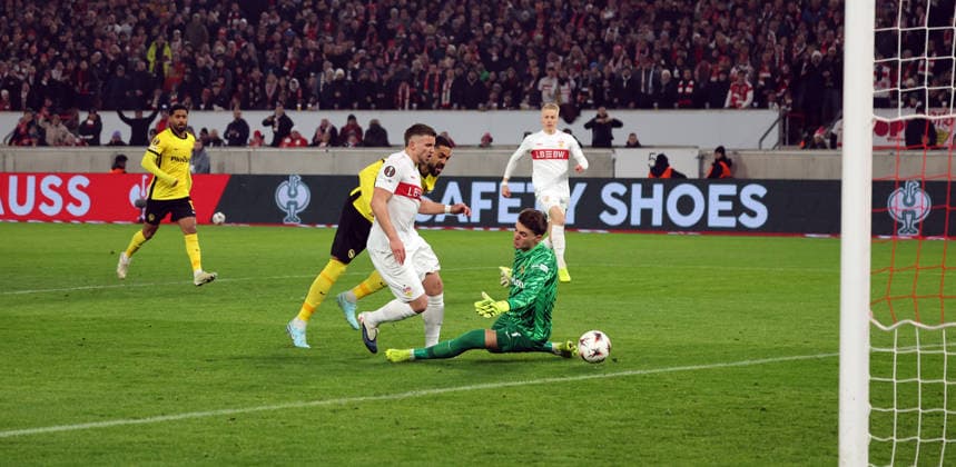 29 01 26 VfB Stuttgart Young Boys Bern Germany, Stuttgart, 29 01 2026, Football, UEFA Europa League, Season 2025 2026, VfB Stuttgart Young Boys Bern Ermedin Demirovic VfB Stuttgart Goal 2 0 Demirovic