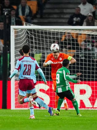 Fußball, EuroLeague, Real Betis Sevilla - Feyenoord Rotterdam #2 UEFA Europa League: Real Betis v Feyenoord Sevilla - Feyenoord keeper Timon Wellenreuther during the eighth match of the UEFA Europa League 2025 2026. The match is set between Real Betis Balompie and Feyenoord at Estadio La Cartuja on 29 January 2026 in Sevilla, Spain. Copyright: xYannickxVerhoevenx