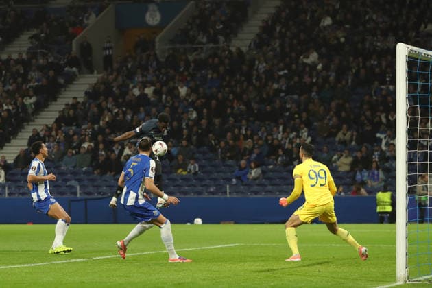 Djeidi Gassama of Rangers scores past Diego Costa of FC Porto during the UEFA Europa League league phase match at Estadio do Dragao, Porto. Porto v Rangers - UEFA Europa League - Estadio do Dragao, Lanarkshire, Portugal - 29 Jan 2026Porto Estadio do Dragao Lanarkshire Portugal EDITORIAL USE ONLY  Copyright: xRangersxFC Shutterstockx 16488283az