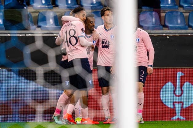 2026-01-29 KRC Genk v Malmo FF - UEFA Europa League 2025 26 League Phase MD8 GENK, BELGIUM - JANUARY 29: Taha Ali of Malmo FF, Theodor Lundbergh of Malmo FF, Johan Karlsson of Malmo FF, players of Malmo FF celebrate the first goal during the UEFA Europa League 2025 26 League Phase MD8 match between KRC Genk and Malmo FF at Cegeka Arena on January 29, 2026 in Genk, Belgium. (Photo by Gabriel Calvino Alonso BSR Agency) Genk Belgium Content not available for redistribution in The Netherlands directly or indirectly through any third parties. Copyright: xBSRxAgencyx