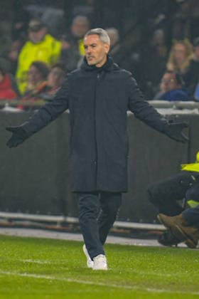 2026-01-29 - Europa League match DEVENTER, NETHERLANDS - JANUARY 29: Carlos Vicens headcoach of SC Braga looks on during the Europa League match at the De Adelaarshorst on January 29, 2026 in Deventer, Netherlands Deventer De Adelaarshorst Netherlands Content not available for redistribution in The Netherlands directly or indirectly through any third parties. Copyright: xDennisxBresserx