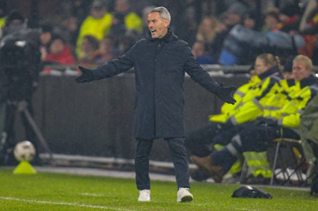 2026-01-29 - Europa League match DEVENTER, NETHERLANDS - JANUARY 29: Carlos Vicens headcoach of SC Braga looks on during the Europa League match at the De Adelaarshorst on January 29, 2026 in Deventer, Netherlands Deventer De Adelaarshorst Netherlands Content not available for redistribution in The Netherlands directly or indirectly through any third parties. Copyright: xDennisxBresserx