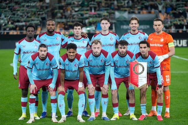Fußball, EuroLeague, Real Betis Sevilla - Feyenoord Rotterdam #4 January 29, 2026, Sevilla, Sevilla, Spain: Players of Feyenoord pose for photo during the UEFA Europa League 2025 26 League Phase MD8 match between Real Betis Balompie and Feyenoord at La Cartuja stadium on January 29, 2026 in Seville, Spain. Sevilla Spain - ZUMAa181 20260129_zaa_a181_026 Copyright: xJoaquinxCorcherox