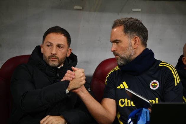 FCSB - FENERBAHCE, UEFA Europa League Fenerbahce head coach Domenico Tedesco reacts during the UEFA Europa League game between FCSB and Fenerbahce SK, at National Arena, Bucharest, January 29, 2026. Alex Nicodim IMAGO IMAGES Copyright: xAlexxNicodimx