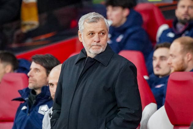 Football UEFA Europa League 2025 26, Matchday 8 OSC Lille vs SC Freiburg Stade Pierre Mauroy Lille, France Bruno GÃ nÃ sio Bruno Genesio Coach, OSC Lille Copyright: xJOERANxSTEINSIEKx