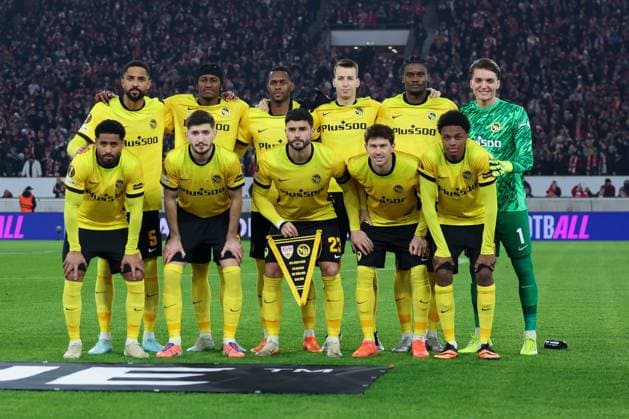 Die Mannachaft der Young Boys, VfB Stuttgart vs BSC Young Boys Bern, Football, Men, UEFA Europa League, Season 2025 2026, 8 Matchday, 29 01 2026 DFB regulations prohibit any use of photographs as image sequences and or quasi video Stuttgart Baden Wuerttemberg Germany Copyright: xkolbert-press MartinxAgüerax