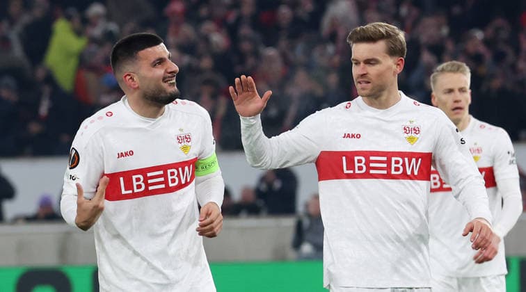 Stuttgart, Soccer Europa League , VfB Stuttgart vs BSC Young Boys Bern , v Goalscorer Deniz Undav VfB celebrates his goal for 1 0 with Maximilian Mittelstädt