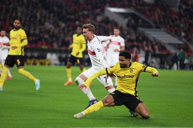 29 01 2026, xrekx, Football UEFA Europa League, VfB Stuttgart Young Boys Bern v l Maximilian Mittelstädt Mittelstaedt VfB Stuttgart Saidy Janko BSC Young Boys Zweikampf, Aktion, action, battle for the ball DFL DFB REGULATIONS PROHIBIT ANY USE OF PHOTOGRAPHS as IMAGE SEQUENCES and or QUASI VIDEO Stuttgart