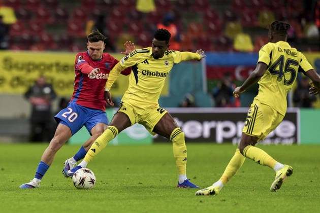 FCSB v Fenerbahce - UEFA Europa League BUCHAREST, ROMANIA - JANUARY 29: Nelson Semedo of Fenerbahce in action against Dennis Politic (20) of FCSB during the UEFA Europa League Week 8 football match between FCSB and Fenerbahce in Bucharest, Romania on January 29, 2026. Arife Karakum Anadolu Bucharest Romania. Editorial use only. Please get in touch for any other usage.  Copyright: x2026xAnadoluxArifexKarakumx