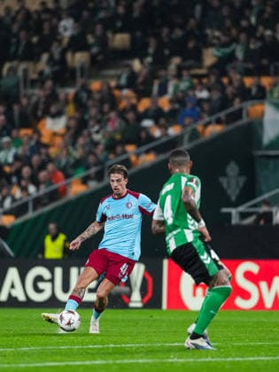 Fußball, EuroLeague, Real Betis Sevilla - Feyenoord Rotterdam #3 UEFA Europa League: Real Betis v Feyenoord Sevilla - Luciano Valente of Feyenoord during the eighth match of the UEFA Europa League 2025 2026. The match is set between Real Betis Balompie and Feyenoord at Estadio La Cartuja on 29 January 2026 in Sevilla, Spain. Copyright: xTomxBodex