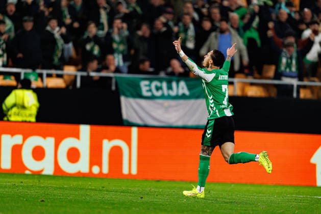 Fußball, EuroLeague, Real Betis Sevilla - Feyenoord Rotterdam #3 Antony seen celebrating after goal during UEFA Europa League game between teams of Real Betis Balompie and Feyenoord Rotterdam (Maciej Rogowski Ball Raw Images) Sevilla Estadio La Cartuja Spain Copyright: xMaciejxRogowskix maciejrogowski_betis_feyenoord_2526-38