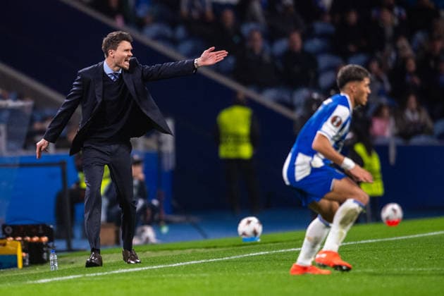 January 29, 2026, Porto, Porto, Portugal: PORTO, PORTUGAL - JANUARY 29: DANNY ROHL head coach of Rangers FC is seen reacting during the UEFA Europa League 2025 26 MD8 match between FC Porto and Rangers FC, at Estadio do Dragao on January 29, 2026 in Porto, Portugal Porto Portugal - ZUMAl192 20260129_zsp_l192_018 Copyright: xMiguelxLemosx
