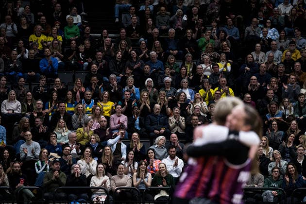 260129 Norways Sunniva Helland Hansen and Nina Pavlova cheer in front of the crowd after Stockholm Beach 2026 on January 29, 2026 in Stockholm  Copyright: EMMAxWALLSKOG BB260129EW052