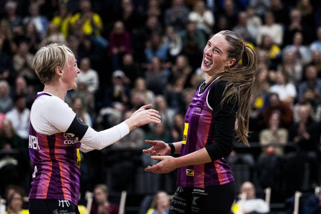260129 Norways Sunniva Helland Hansen and Nina Pavlova cheer after Stockholm Beach 2026 on January 29, 2026 in Stockholm  Copyright: EMMAxWALLSKOG BB260129EW053
