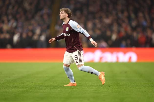 Harvey Elliott of Aston Villa Aston Villa v Red Bull Salzburg, UEFA Europa League, Group Stage, Football, Villa Park, Birmingham, UK - 29 Jan 2026Birmingham Villa Park United Kingdom EDITORIAL USE ONLY No use with unauthorised audio, video, data, fixture lists, club league logos or live services. Online in-match use limited to 120 images, no video emulation. No use in betting, games or single club league player publications. Copyright: xRyanxBrowne Shutterstockx 16445867bb