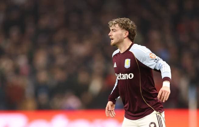 Harvey Elliott of Aston Villa Aston Villa v Red Bull Salzburg, UEFA Europa League, Group Stage, Football, Villa Park, Birmingham, UK - 29 Jan 2026Birmingham Villa Park United Kingdom EDITORIAL USE ONLY No use with unauthorised audio, video, data, fixture lists, club league logos or live services. Online in-match use limited to 120 images, no video emulation. No use in betting, games or single club league player publications. Copyright: xRyanxBrowne Shutterstockx 16445867bc