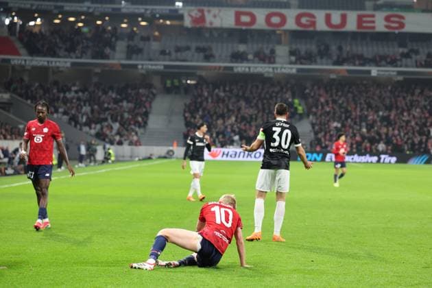Football Lille LOSC - Fribourg PHOTOPQR VOIX DU NORD FLORENT MOREAU ; 29 01 2026 ; Villeneuve d Ascq, le 29 01 2026. Football, Europa League. Le Losc affronte le SC Fribourg au stade Mauroy. PHOTO FLORENT MOREAU LA VOIX DU NORD UEFA Europa League - League phase, Matchday 8 - football match between LOSC Lille and SC Freiburg at the Pierre Mauroy Stadium in Villeneuve d Ascq, northern France, on January 29, 2026. NORD France  Copyright: xPHOTOPQR VOIXxDUxNORD MAXPPPxFLORENTxMOREAUx 20260129VDN5186 20260129VDN5186
