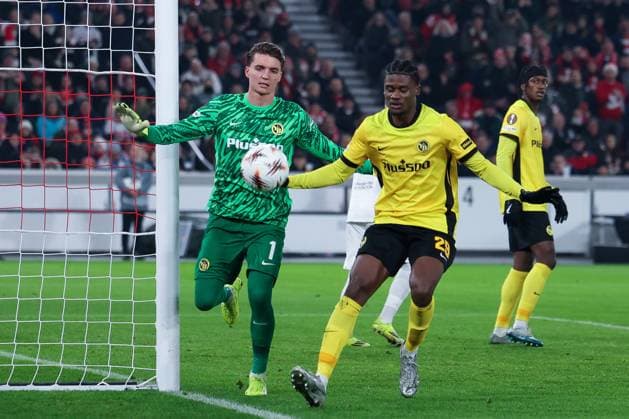 Marvin Keller 1 BSC Young Boys Bern and Chris Bedia 29 BSC Young Boys Bern in action, VfB Stuttgart vs BSC Young Boys Bern, Football, Men, UEFA Europa League, Season 2025 2026, Matchday 8, 29 01 2026 DFB regulations prohibit any use of photographs as image sequences and or quasi video Stuttgart Baden Wuerttemberg Germany Copyright: xkolbert-press MartinxAgüerax