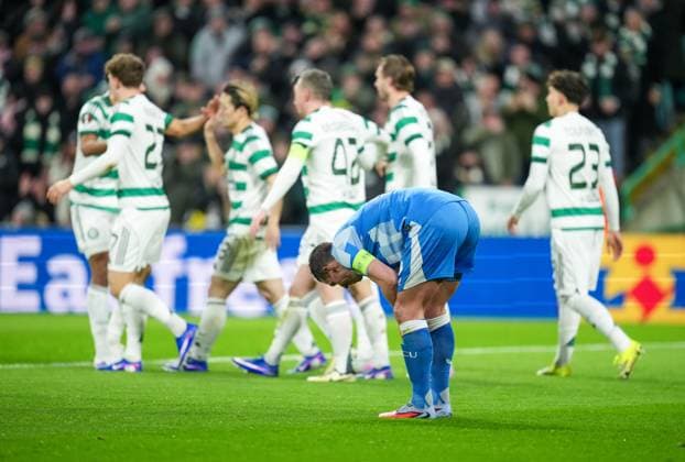 Nick Viergever of FC Utrecht reacts after scoring an own goal to give Celtic a 2-0 lead. Celtic v Utrecht, UEFA Europa League, Group Stage, Football, Celtic Park, Glasgow, UK - 29 Jan 2026Glasgow Celtic Park United Kingdom EDITORIAL USE ONLY No use with unauthorised audio, video, data, fixture lists, club league logos or live services. Online in-match use limited to 120 images, no video emulation. No use in betting, games or single club league player publications. Copyright: xStuartxWallace Shutterstockx 16445870ag