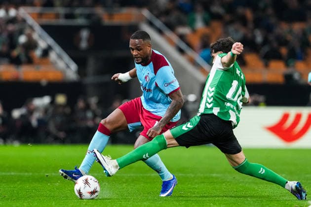 Fußball, EuroLeague, Real Betis Sevilla - Feyenoord Rotterdam #4 UEFA Europa League: Real Betis v Feyenoord Sevilla - Cyle Larin of Feyenoord during the eighth match of the UEFA Europa League 2025 2026. The match is set between Real Betis Balompie and Feyenoord at Estadio La Cartuja on 29 January 2026 in Sevilla, Spain. Copyright: xTomxBodex