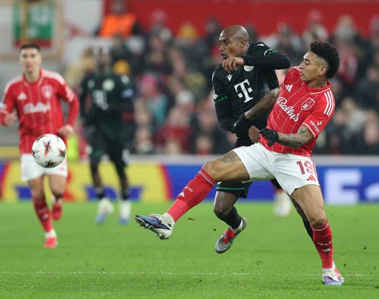 Nottingham Forest v Ferencvarosi TC UEFA Europa League Igor Jesus of Nottingham Forest and Julio Romao of Ferencvaros battles for the ball during the UEFA Europa League match at the City Ground, Nottingham 29 01 2026 UK Newspapers OUT Copyright: xAndyxSumnerx FIL-22875-0036