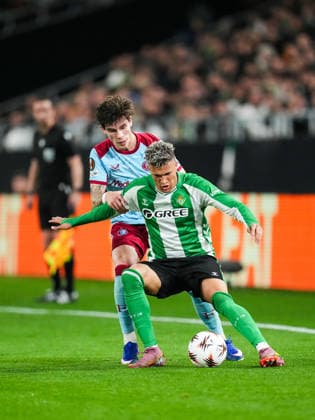 Fußball, EuroLeague, Real Betis Sevilla - Feyenoord Rotterdam #4 UEFA Europa League: Real Betis v Feyenoord Sevilla - Jordan Bos of Feyenoord during the eighth match of the UEFA Europa League 2025 2026. The match is set between Real Betis Balompie and Feyenoord at Estadio La Cartuja on 29 January 2026 in Sevilla, Spain. Copyright: xYannickxVerhoevenx