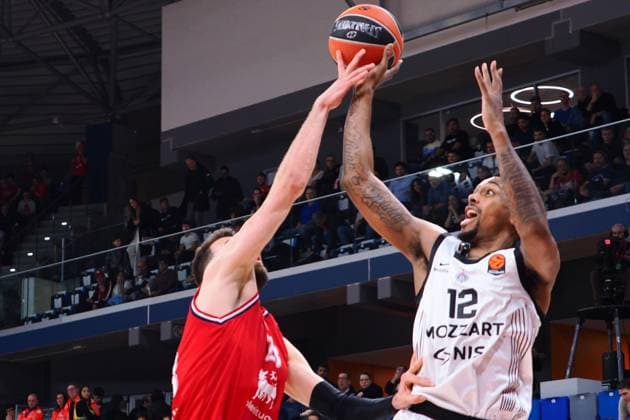 Sterling Brown (Partizan Mozzart Bet Belgrade) during EA7 Emporio Armani Milano vs Partizan Belgrado, Basketball Euroleague match in Assago (MI), Italy, January 29 2026  Copyright: xSavinoxPaolella IPAxSportx xipa-agency.netx xx IPA_70718313 IPA_Agency_IPA70718313