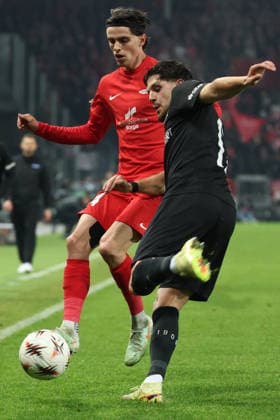 SOCCER - UEFA EL, Sturm vs Brann GRAZ,AUSTRIA,29.JAN.26 - SOCCER - UEFA Europa League, SK Sturm Graz vs SK Brann Bergen. Image shows Ulrik Mathisen (Brann) and Emir Karic (Sturm).  GEPAxpictures xChrisxBauer