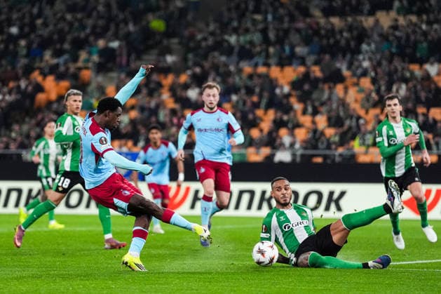 Fußball, EuroLeague, Real Betis Sevilla - Feyenoord Rotterdam #4 UEFA Europa League: Real Betis v Feyenoord Sevilla - Jordan Lotomba of Feyenoord during the eighth match of the UEFA Europa League 2025 2026. The match is set between Real Betis Balompie and Feyenoord at Estadio La Cartuja on 29 January 2026 in Sevilla, Spain. Copyright: xTomxBodex