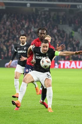 FOOTBALL : LOSC Lille vs Freiburg - UEFA Europa League - 29 01 2026 Christian GÜNTER (SC Freiburg) lors du match LOSC Lille vs Freiburg, UEFA Europa League phase de ligue, Decathlon Arena stade Pierre Mauroy, le 29 janvier 2026 - photo Laurent Sanson PsnewZ  Copyright: xLaurentxSANSONx xPsnewZx