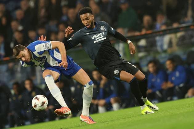 Youssef Chermiti of Rangers battles for the ball with during UEFA Europa League league phase match at Estadio do Dragao, Porto. Porto v Rangers - UEFA Europa League - Estadio do Dragao, Portugal - 29 Jan 2026Porto Estadio do Dragao Portugal EDITORIAL USE ONLY  Copyright: xRangersxFC Shutterstockx 16488595am