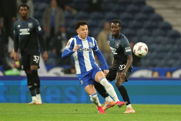 Mohamed Diomande of Rangers battles for the ball during UEFA Europa League league phase match at Estadio do Dragao, Porto. Porto v Rangers - UEFA Europa League - Estadio do Dragao, Portugal - 29 Jan 2026Porto Estadio do Dragao Portugal EDITORIAL USE ONLY  Copyright: xRangersxFC Shutterstockx 16488595ah