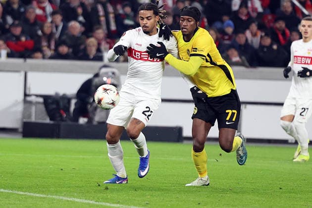 29 01 2026, xrekx, Football UEFA Europa League, VfB Stuttgart Young Boys Bern v l Lorenz Assignon VfB Stuttgart JoÃ l Monteiro BSC Young Boys Zweikampf, Aktion, action, battle for the ball DFL DFB REGULATIONS PROHIBIT ANY USE OF PHOTOGRAPHS as IMAGE SEQUENCES and or QUASI VIDEO Stuttgart
