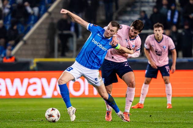 2026-01-29 KRC Genk v Malmo FF - UEFA Europa League 2025 26 League Phase MD8 GENK, BELGIUM - JANUARY 29: Bryan Heynen of KRC Genk, Lasse Berg Johnsen of Malmo FF battle for the ball during the UEFA Europa League 2025 26 League Phase MD8 match between KRC Genk and Malmo FF at Cegeka Arena on January 29, 2026 in Genk, Belgium. (Photo by Gabriel Calvino Alonso BSR Agency) Genk Belgium Content not available for redistribution in The Netherlands directly or indirectly through any third parties. Copyright: xBSRxAgencyx